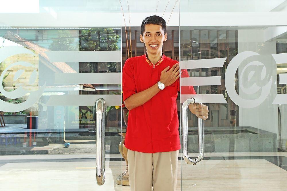 Luxury Malioboro Hotel Γιογκιακάρτα Εξωτερικό φωτογραφία