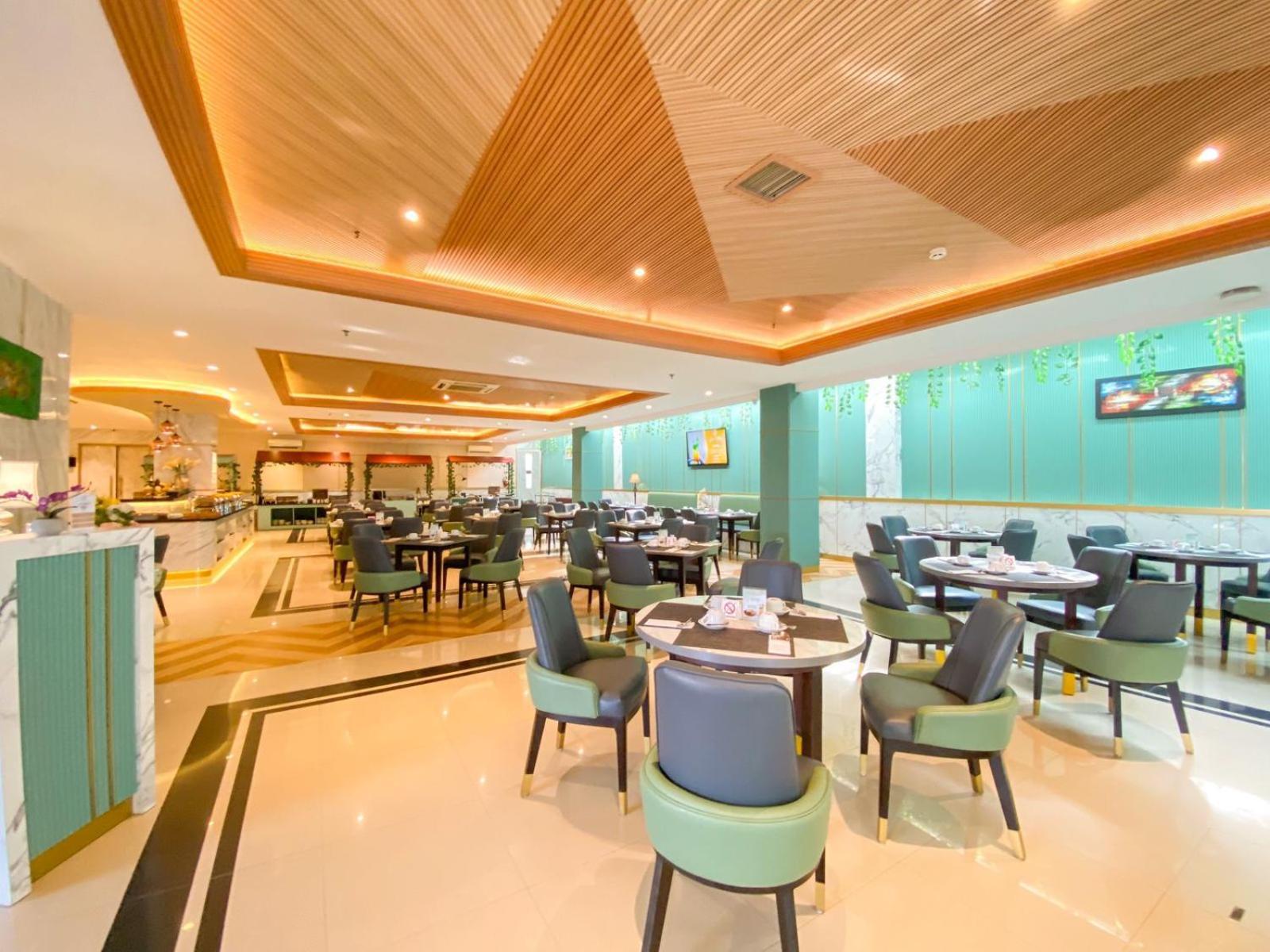 Luxury Malioboro Hotel Γιογκιακάρτα Εξωτερικό φωτογραφία