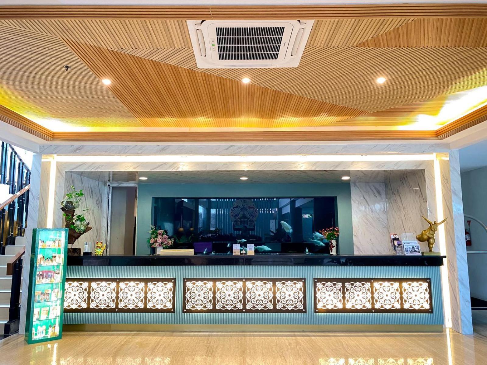 Luxury Malioboro Hotel Γιογκιακάρτα Εξωτερικό φωτογραφία