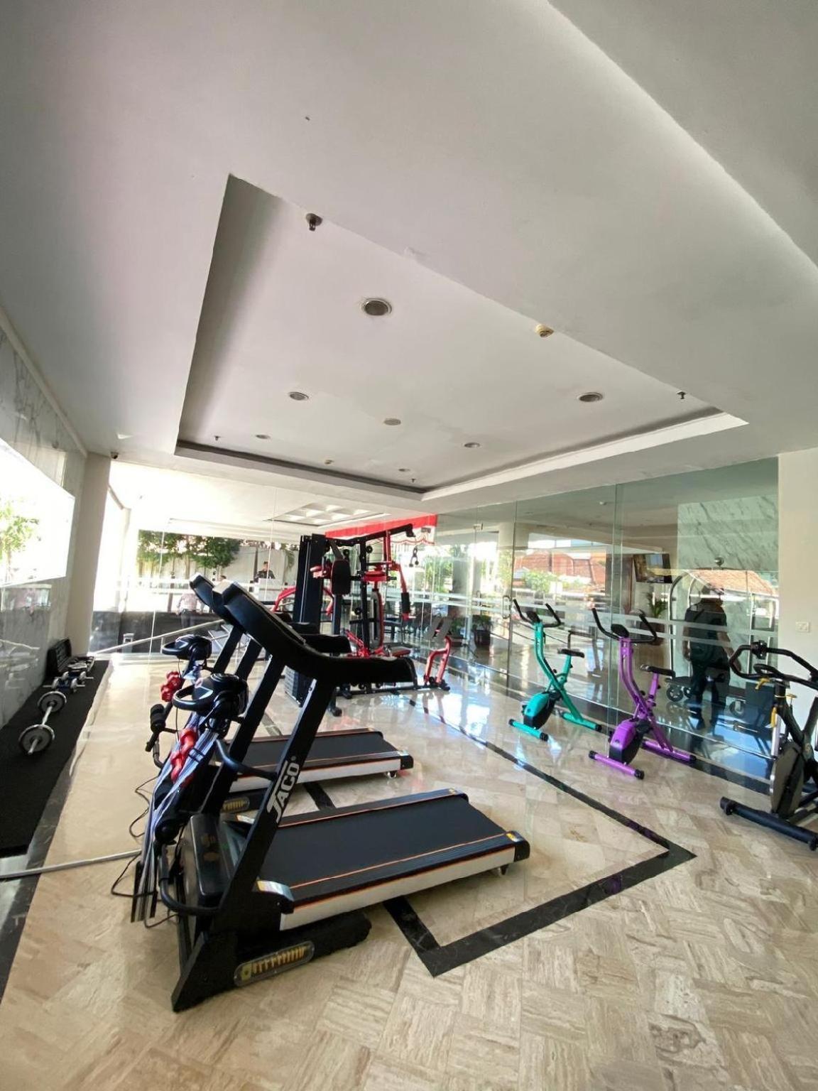 Luxury Malioboro Hotel Γιογκιακάρτα Εξωτερικό φωτογραφία