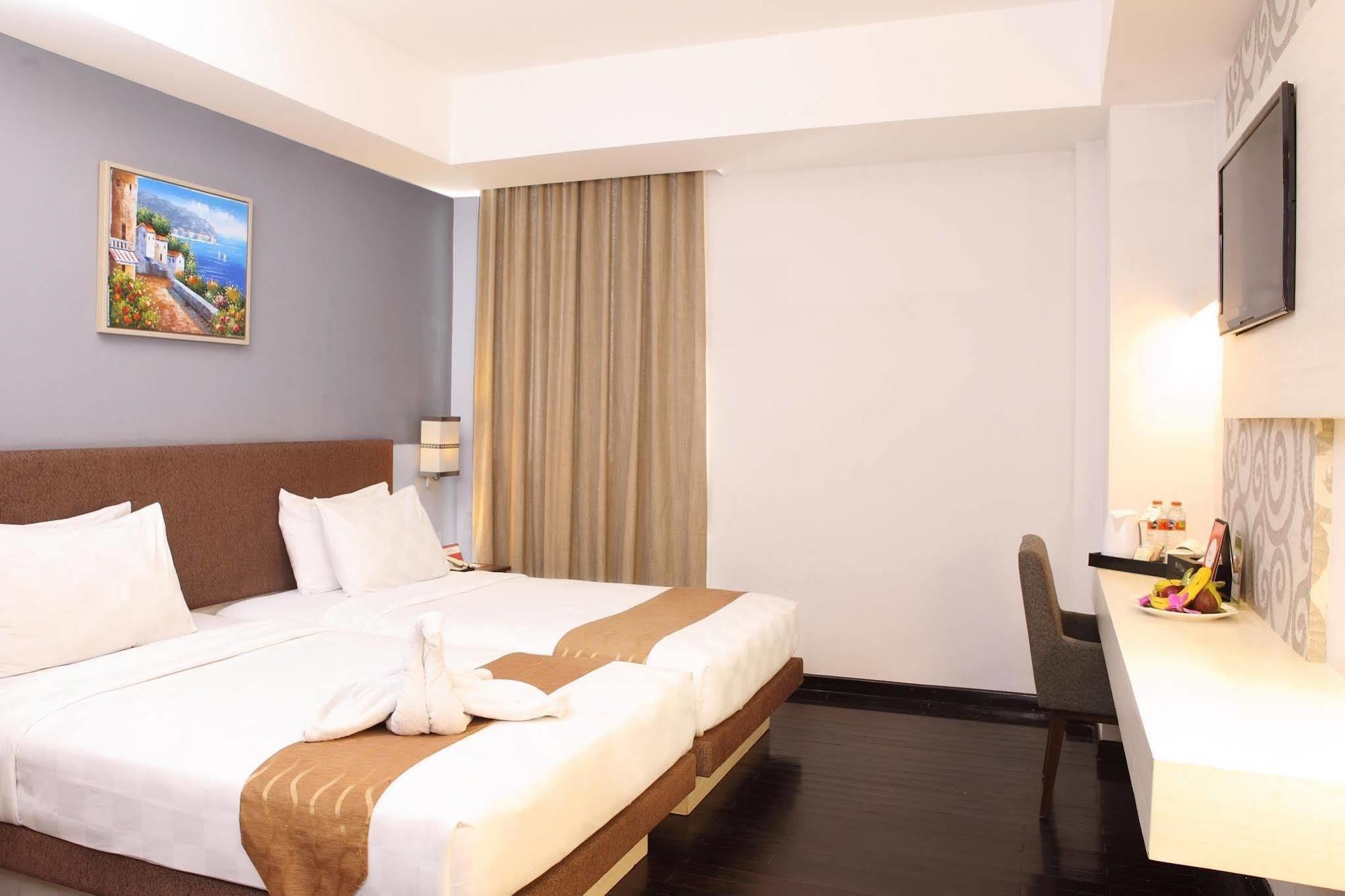 Luxury Malioboro Hotel Γιογκιακάρτα Εξωτερικό φωτογραφία