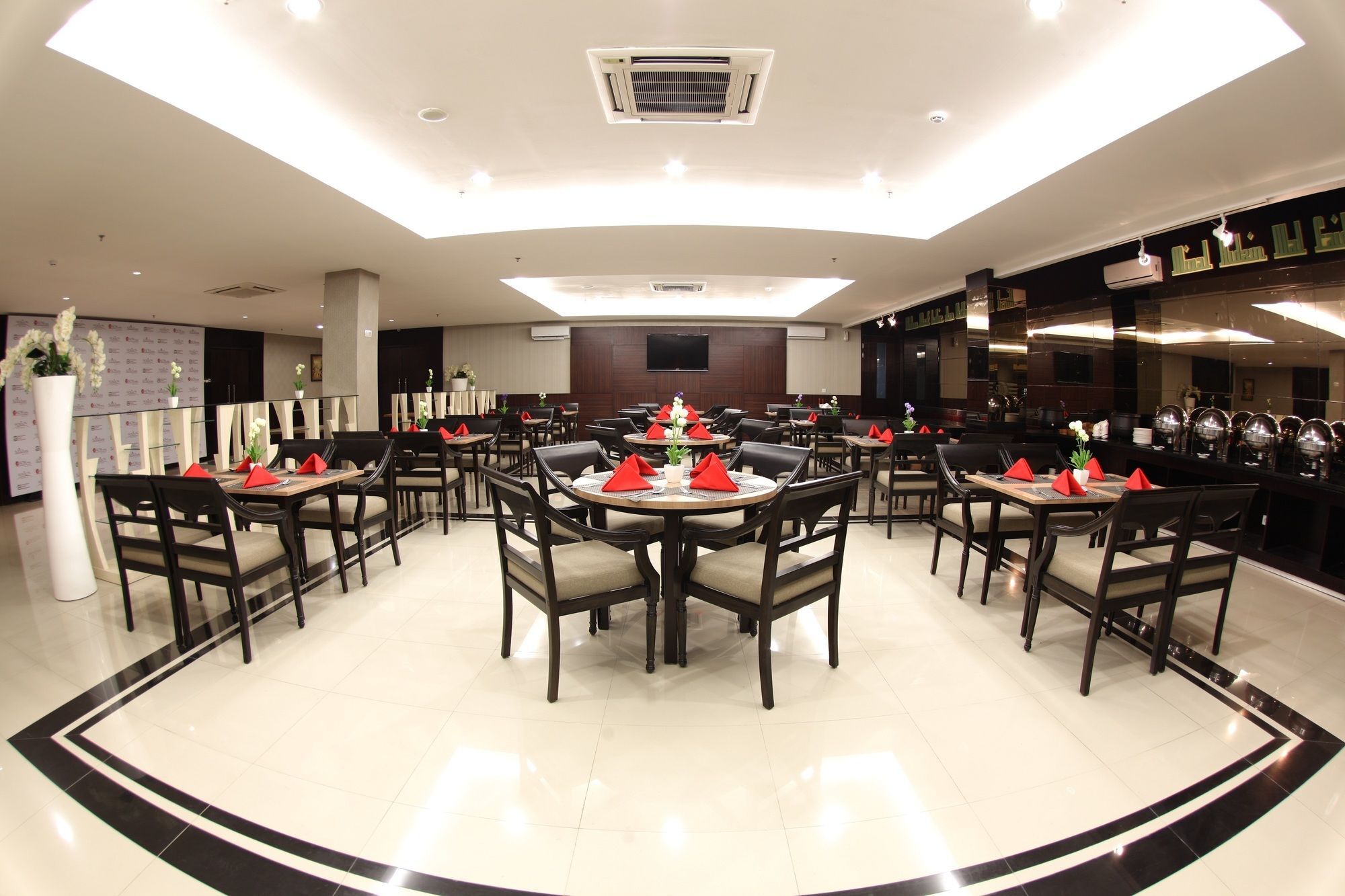 Luxury Malioboro Hotel Γιογκιακάρτα Εξωτερικό φωτογραφία