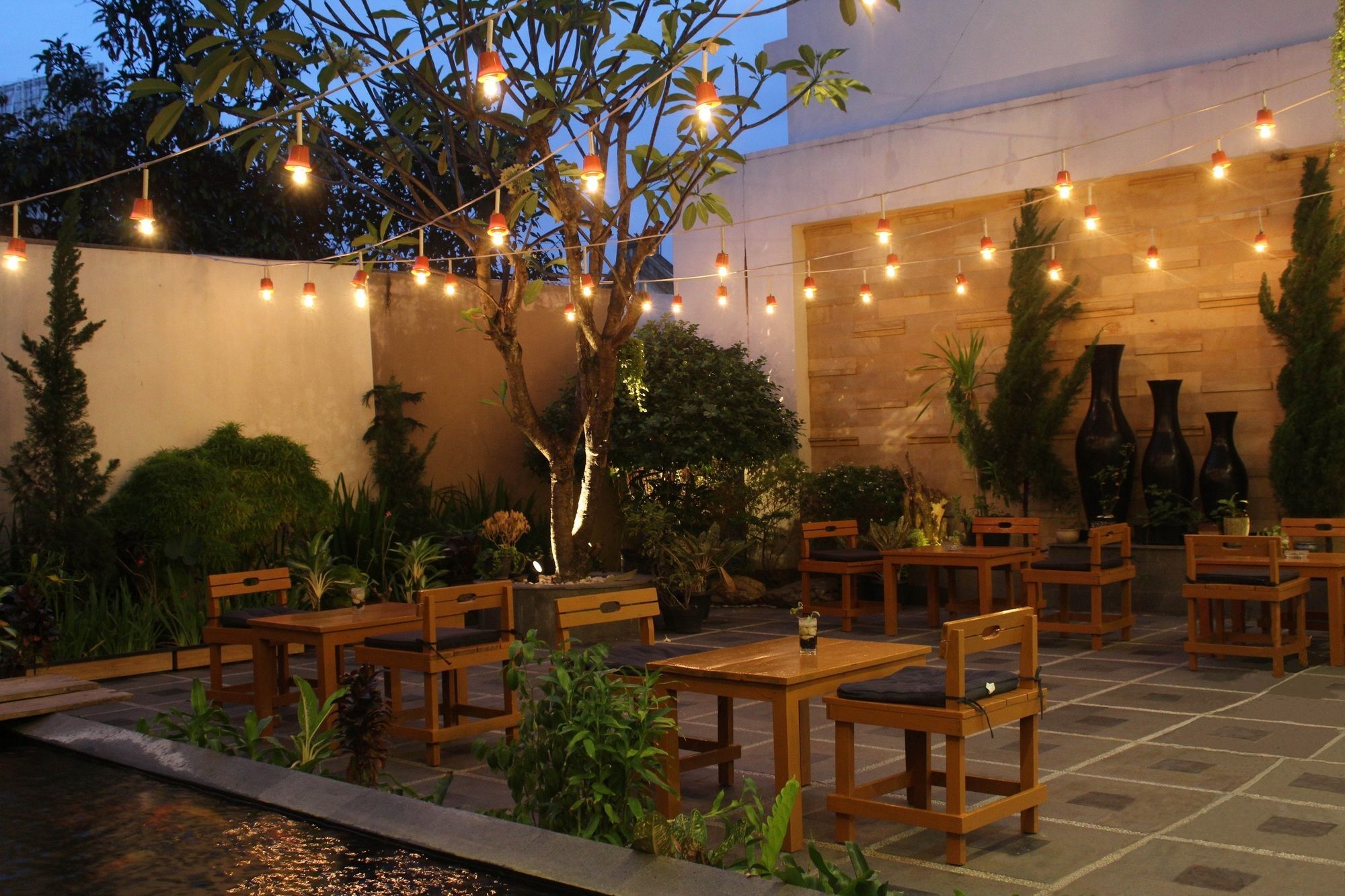 Luxury Malioboro Hotel Γιογκιακάρτα Εξωτερικό φωτογραφία